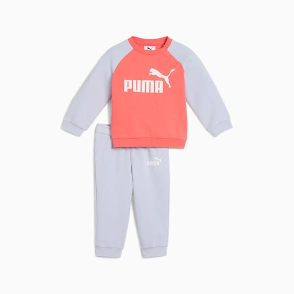 Puman Minicats-set: pehmeä raglan-paita ja housut pienelle seikkailijalle. Hauska ja mukava asu lapselle!